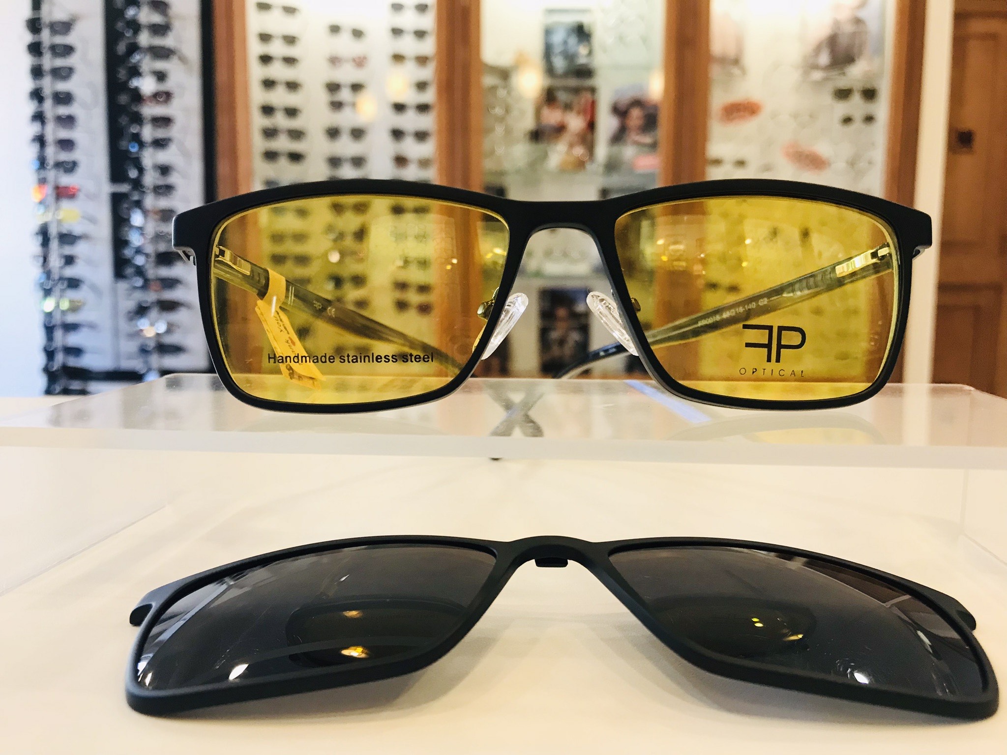 FP optical férfi szemüvegkeret - Szentes Tallián Optika