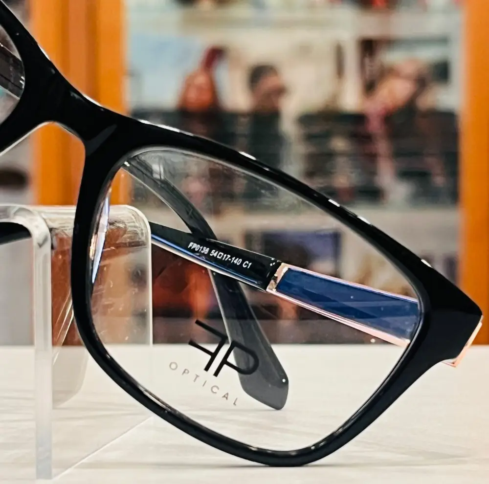 Fair Play női műanyag szemüvegkeret - Szentes Tallián Optika